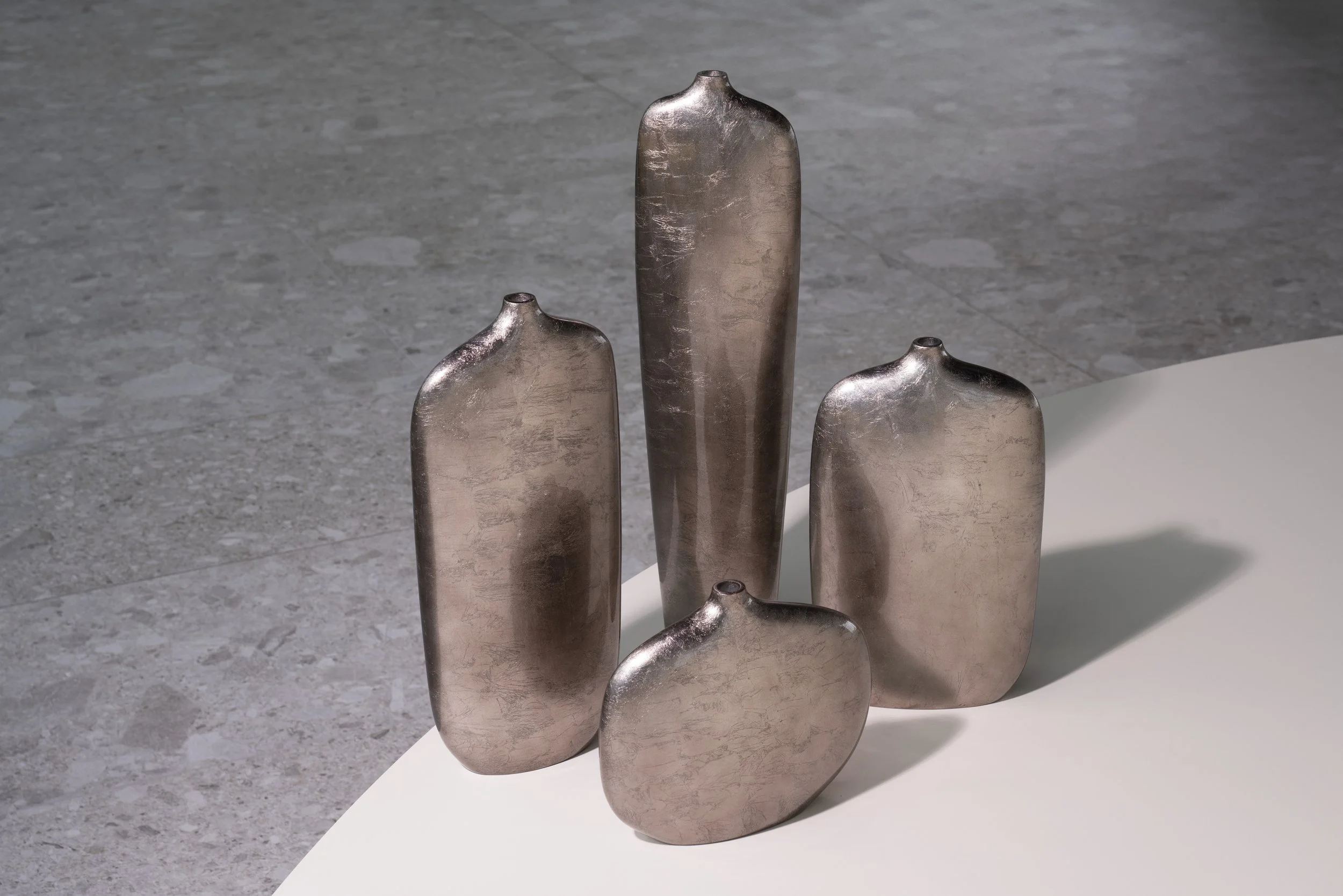 DV DESIGN | Unique Sculptures, Vases & Bowls by Robin Jacobs